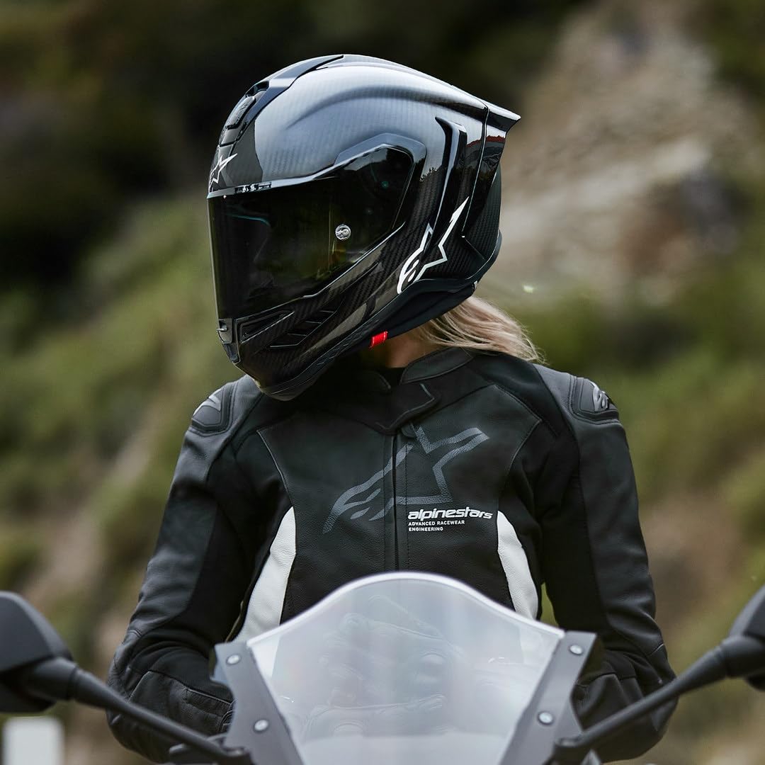 Alpinestars Supertech R10 carbon helmet, premium racing, CE certified, advanced ventilation.